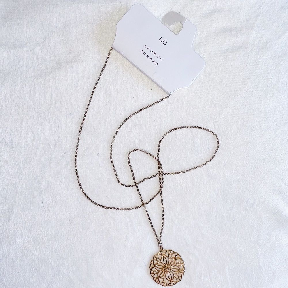 3 For 30 Lc Lauren Conrad Long Chain Filigree Pendant 25$
